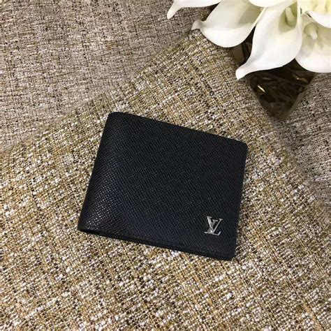 louis vuitton taiga wallet.